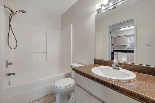 Building Photo - 3056 Royal Palm Way