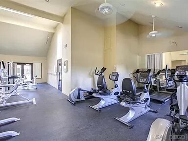 Building Photo - 15353 Maturin Dr