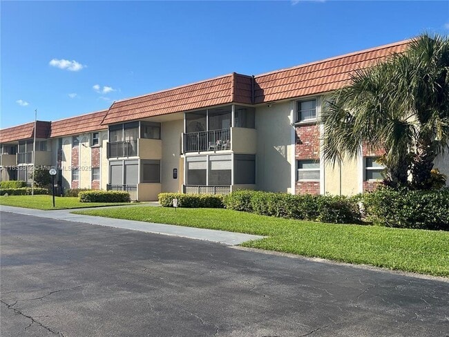 Building Photo - 22785 SW 66th Ave