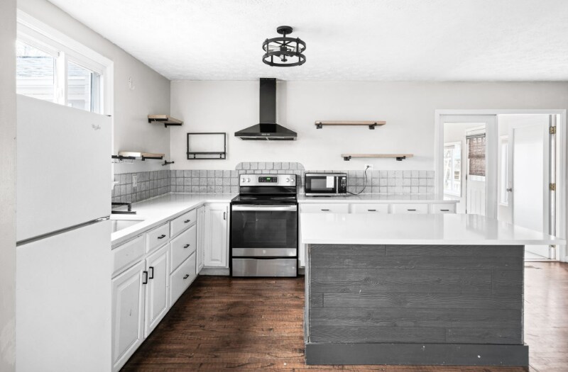 Building Photo - 5023 Packard Dr