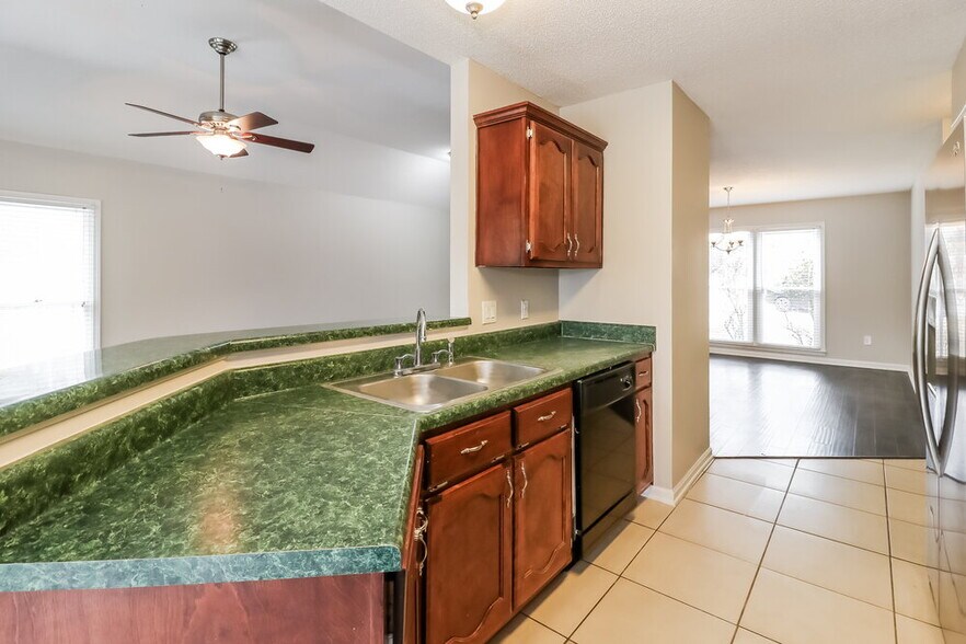 Building Photo - 141 Dudney Mead Cove