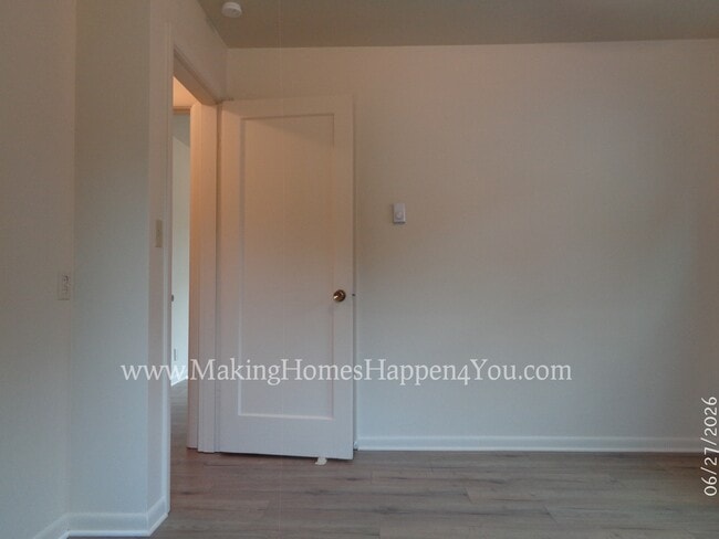 Building Photo - 1945 23rd St NE