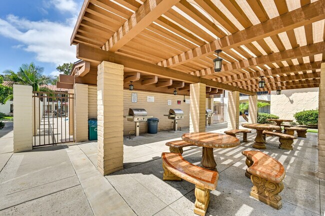 Building Photo - 6059 Rancho Mission Rd