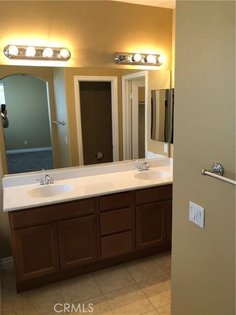 Building Photo - 25056 Driftoak St