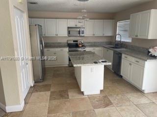 Building Photo - 9044 SW 212th Ln