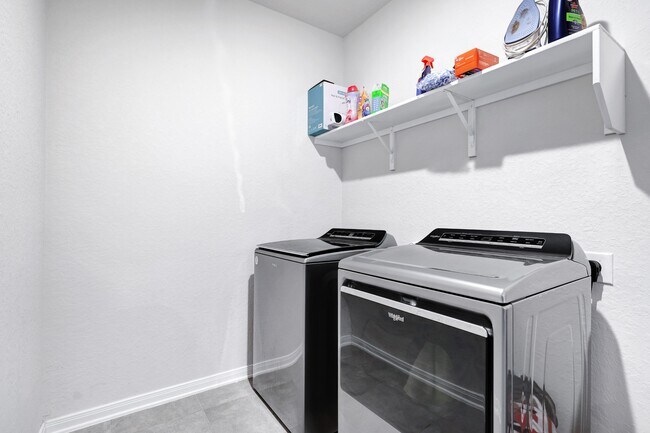 Building Photo - 3168 Junction Bay