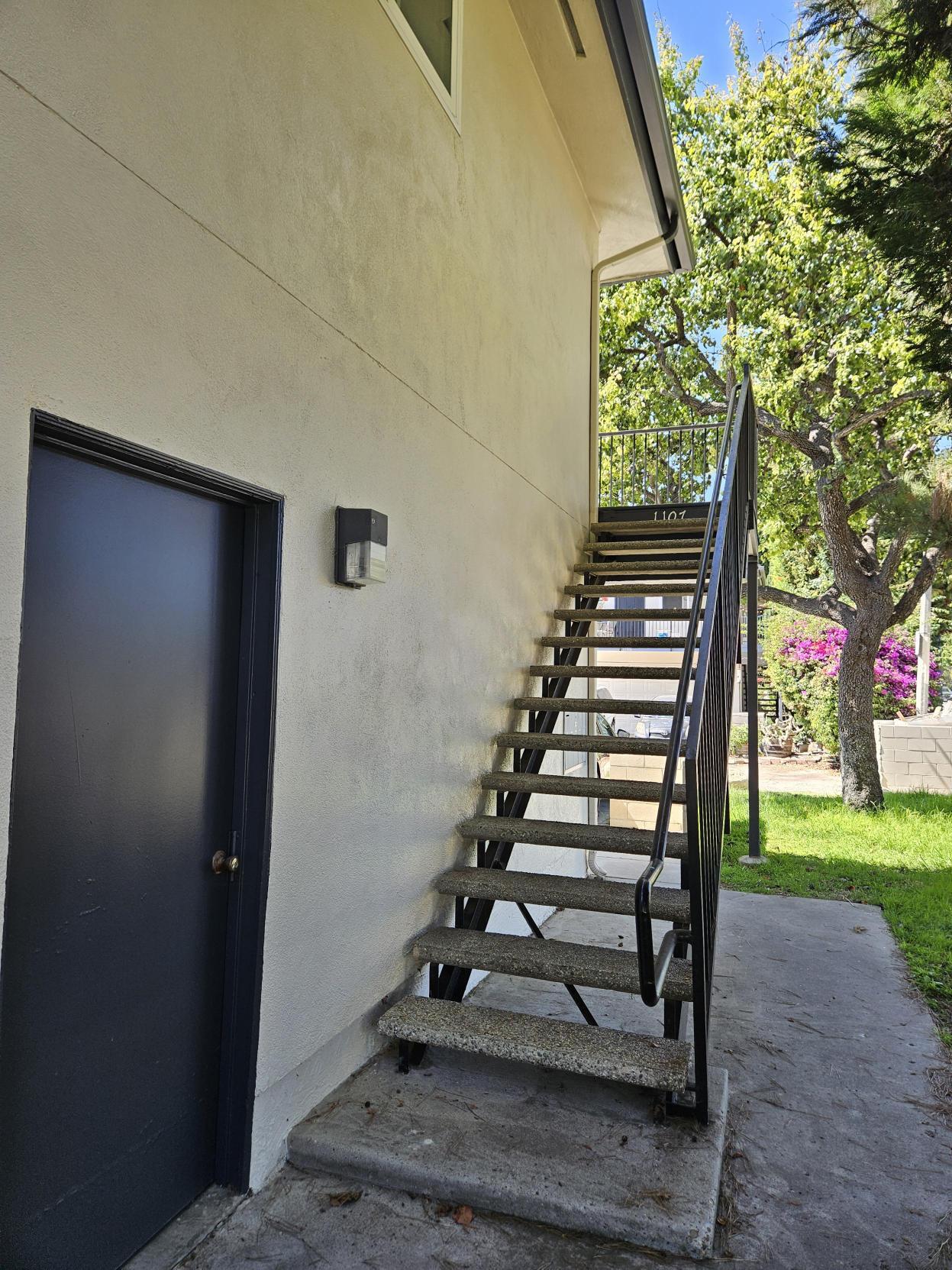 Building Photo - 1107 Carlsbad Pl