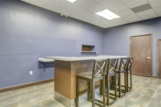 Building Photo - 3375 N Country Club Dr