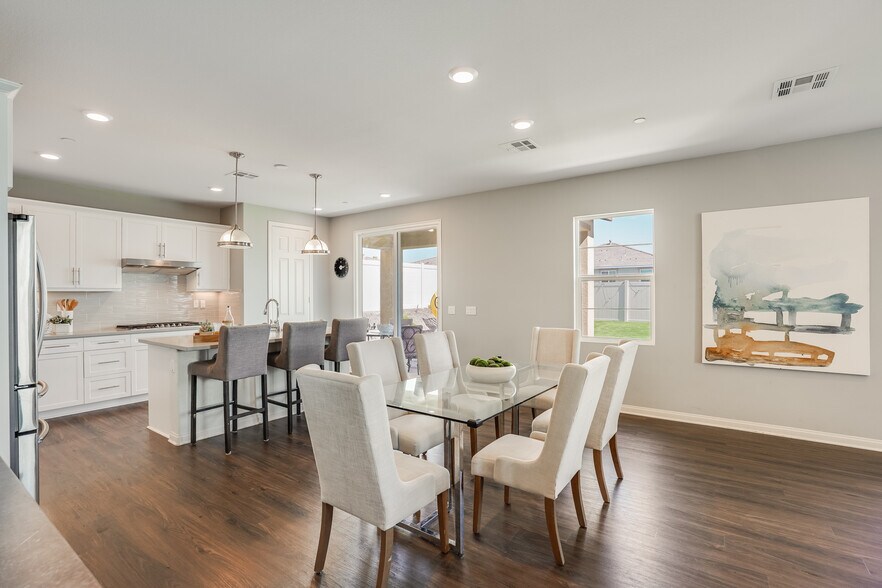 Building Photo - 8621 Lake Ashmere Dr