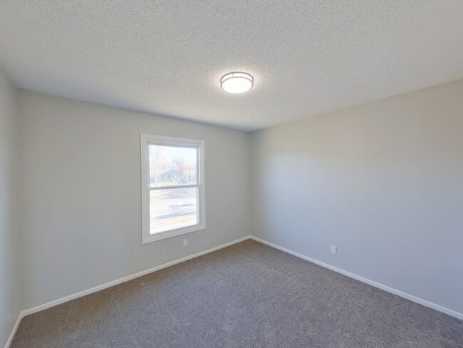 Building Photo - 242 N Acadia Ave