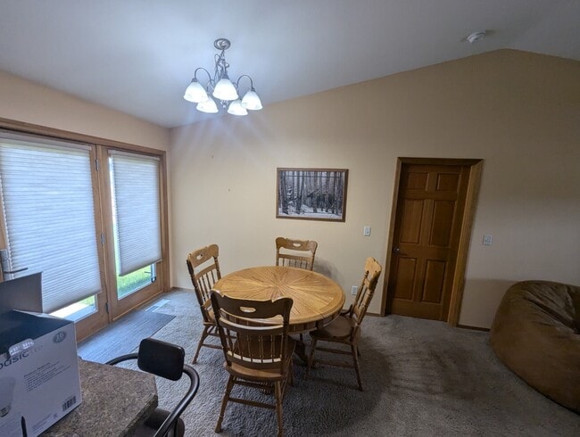 Building Photo - 145 Forest Grove Lane
