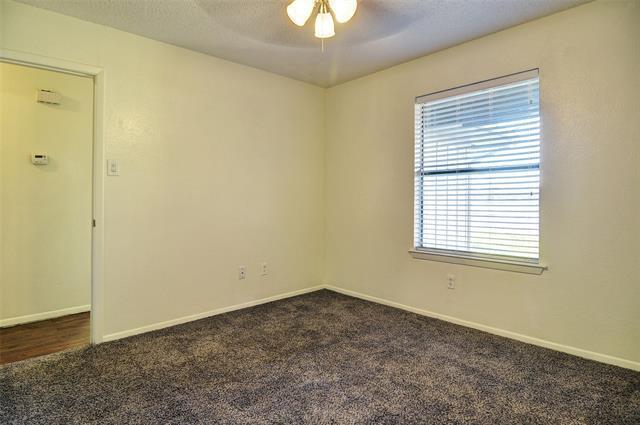 Building Photo - 6815 W Cleburne Rd