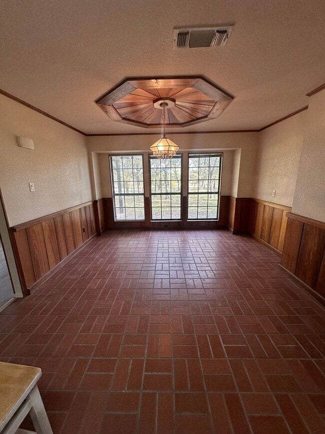 Building Photo - Beautiful HOME with almost 4 acres !! with 30x40 SHOP 3 bed 2 bath 2 car