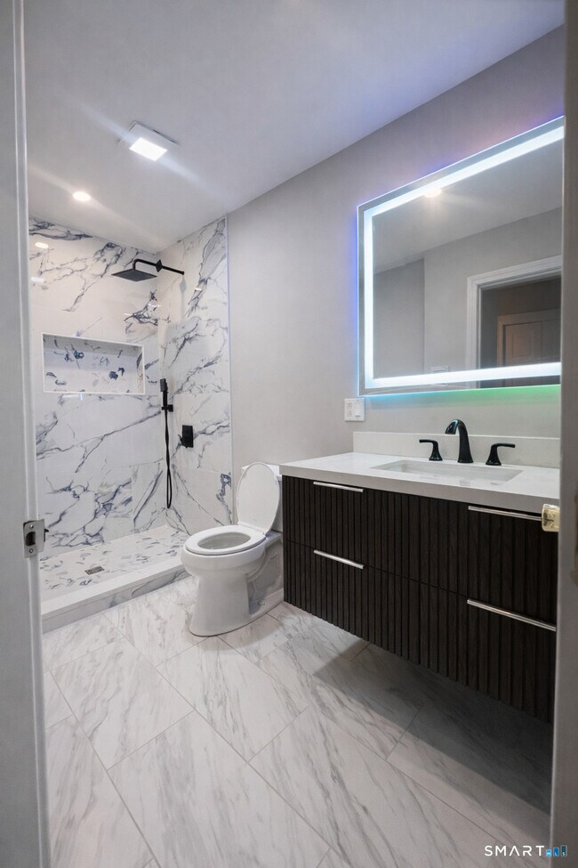 Building Photo - 103 Willow Springs