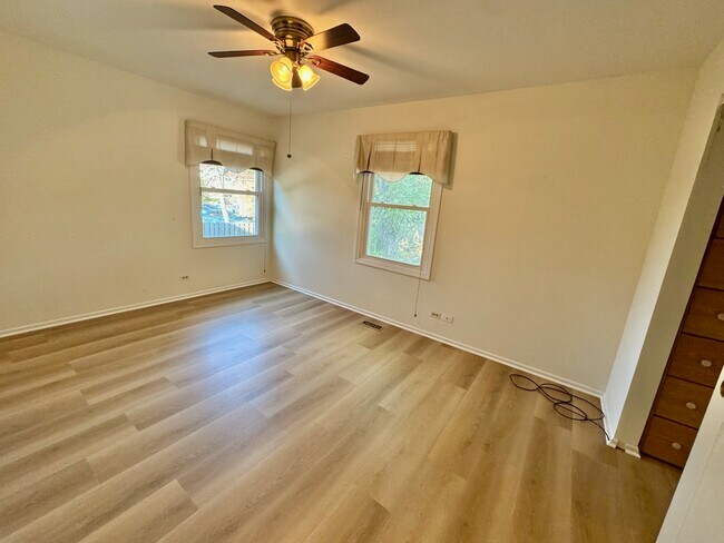 Building Photo - 2724 Weeping Willow Dr