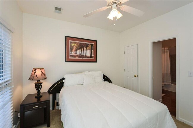 Building Photo - Welcome to this stunning West Cobb home! 5...