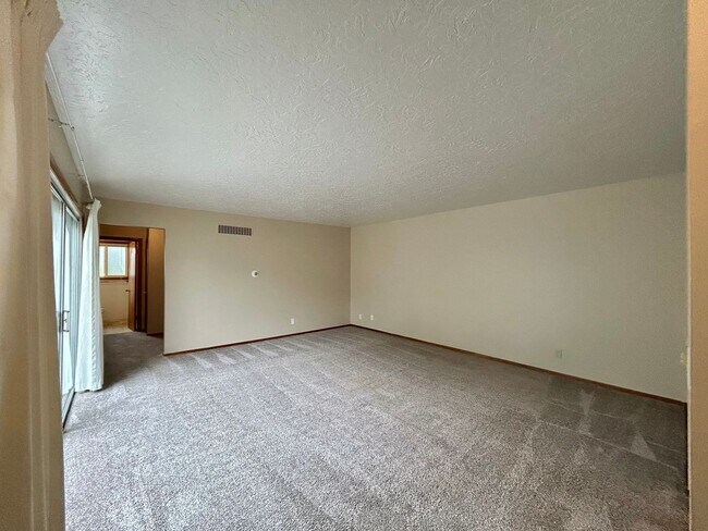 Building Photo - sw114th