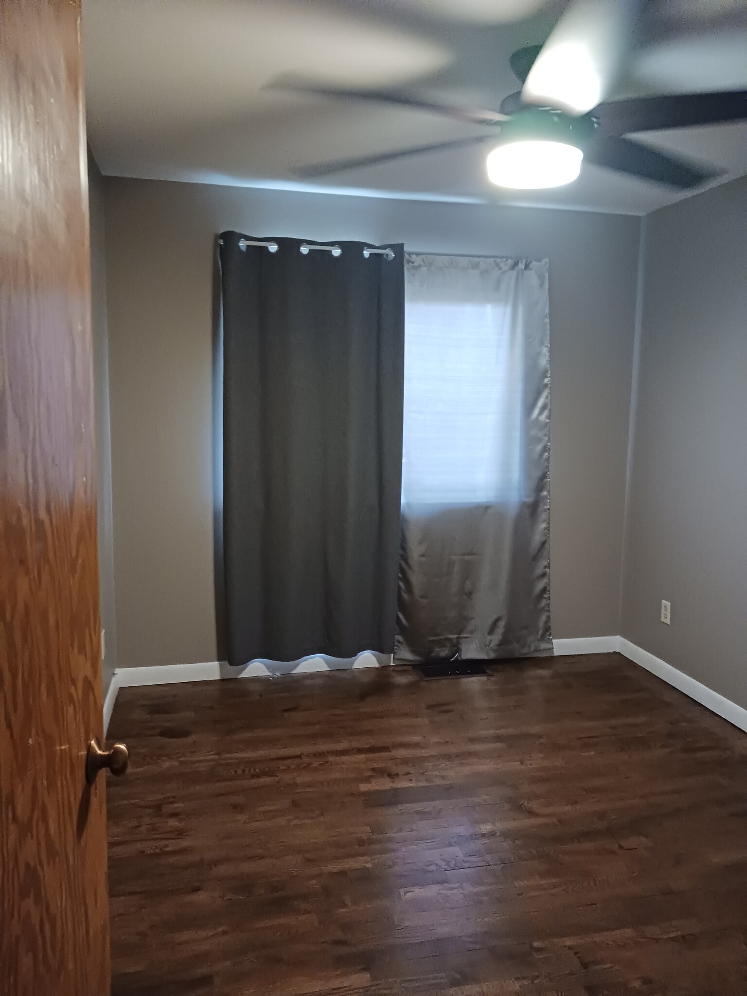 Building Photo - 33 Marshall Dr