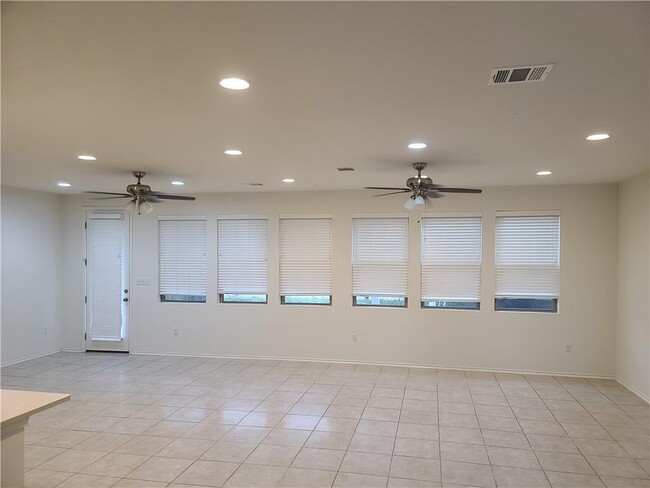 Building Photo - 9002 Moonstone Dr