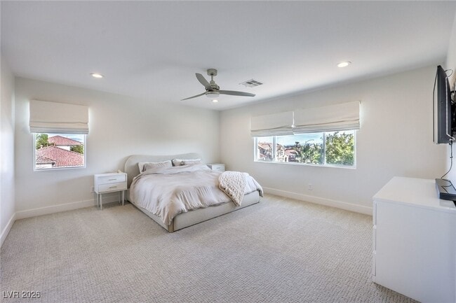 Building Photo - 5404 Avent Ferry St