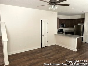 Building Photo - 10317 Lynwood Vlg