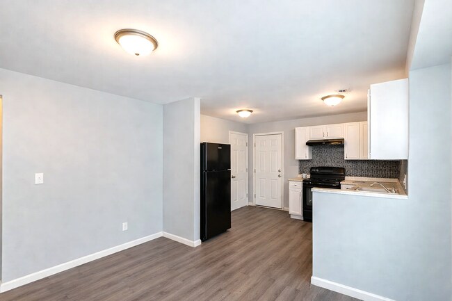 Building Photo - 2133 White Ave