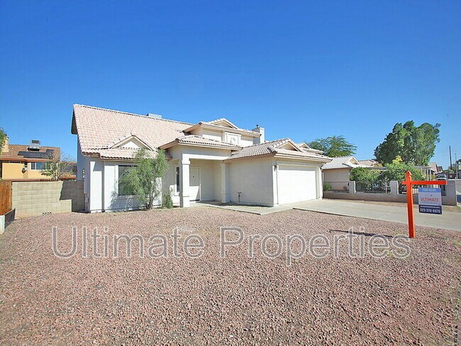 Primary Photo - 7946 W Oregon Ave