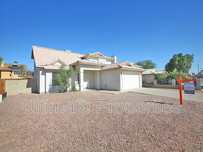 Building Photo - 7946 W Oregon Ave