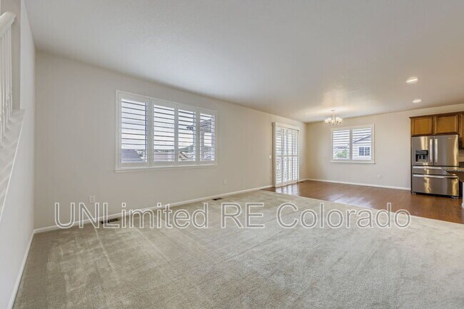 Building Photo - 6782 Petunia Pl