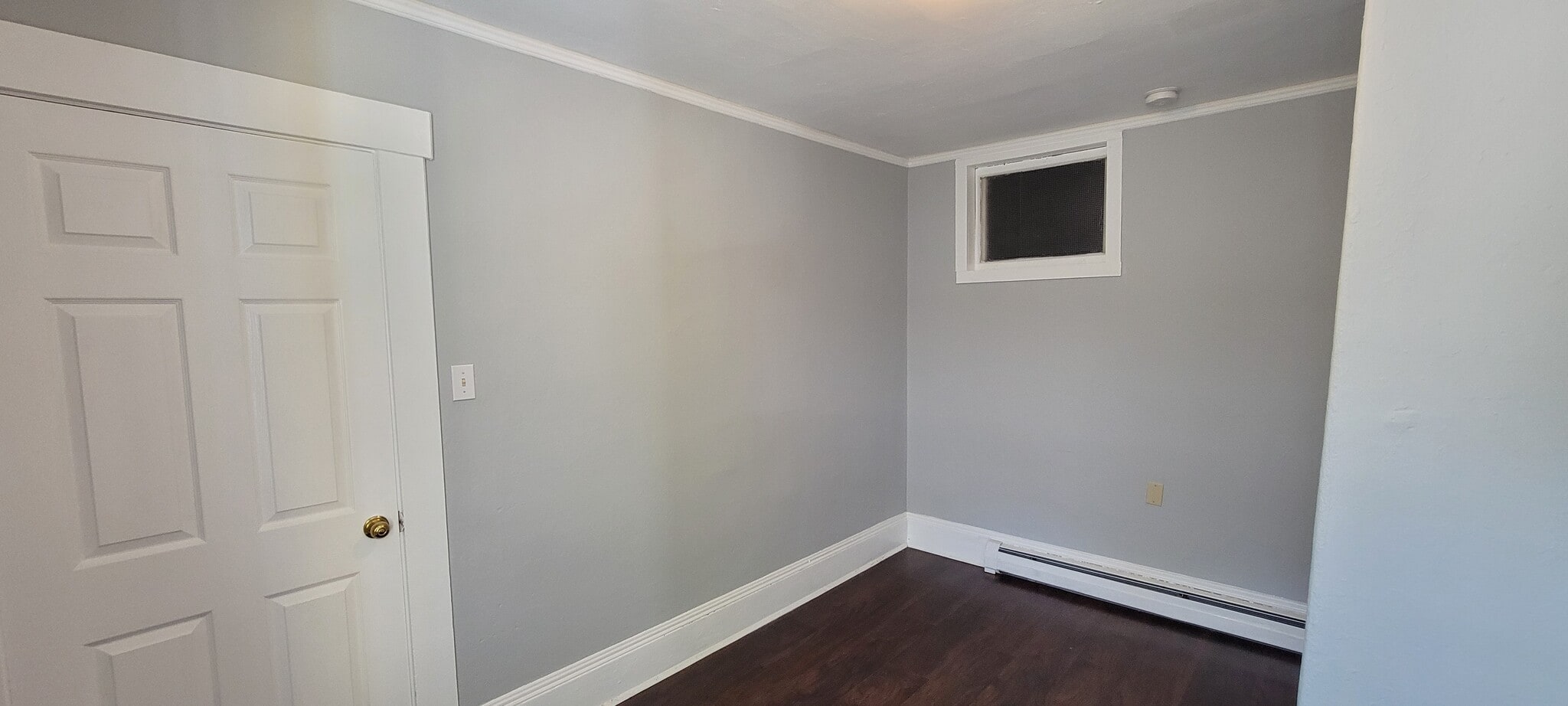 Second Bedroom - 125 Laurel St