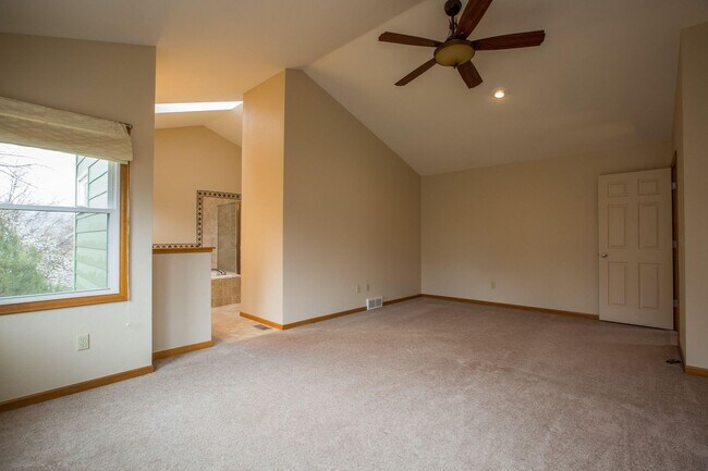 Building Photo - Beautiful 3 Bedroom Home in Fort Collins