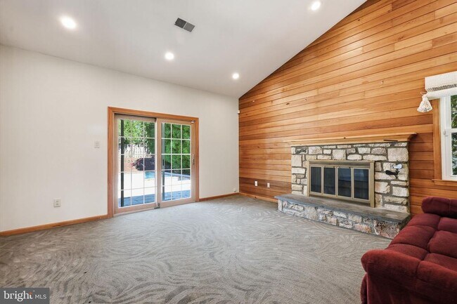 Building Photo - 1272 Knox Dr