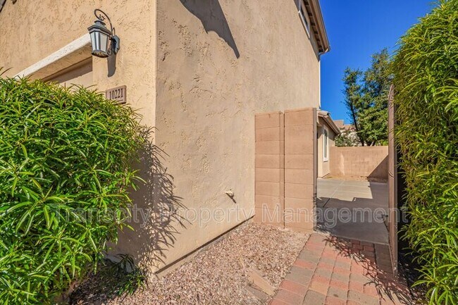 Building Photo - 10221 E Isleta Ave