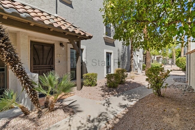 Building Photo - 4860 N 73rd St