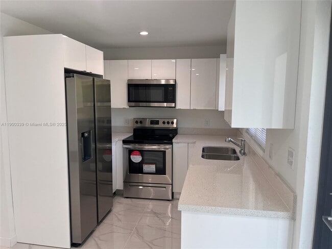 Building Photo - 21226 SW 119th Ave