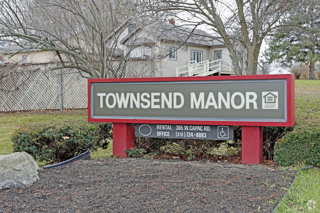 Townsend Manor Apartments - Townsend Manor I & II