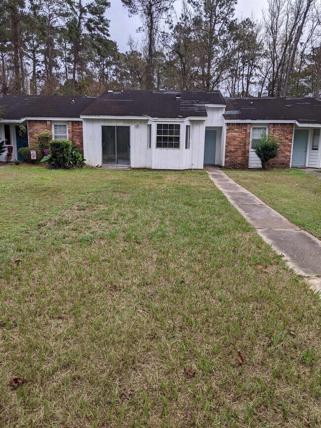 Primary Photo - 2615 Chandalar Ln