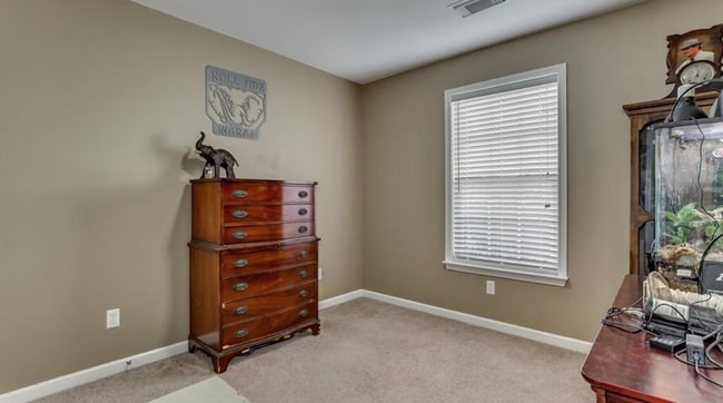 Building Photo - 18396 Peyton Ln