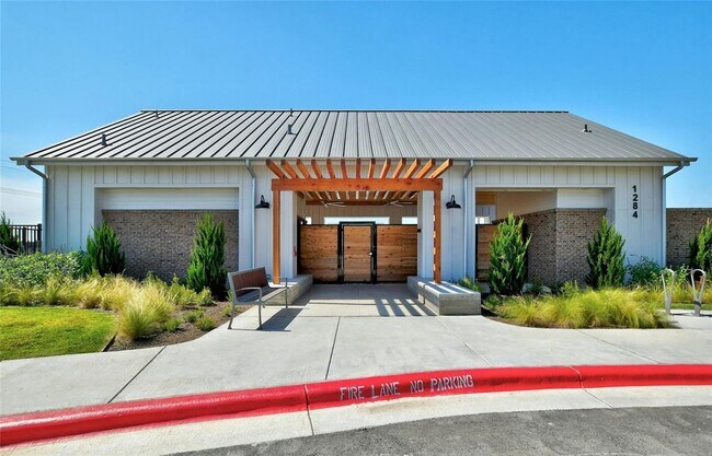 Building Photo - 159 Chesterfield Dr