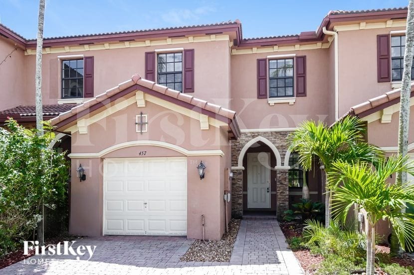 Building Photo - 457 SE 37th Pl