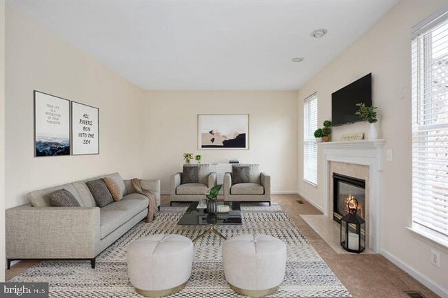 Building Photo - 6 Riggs Rd