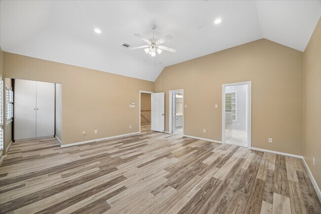 Building Photo - 5349 McCulloch Cir