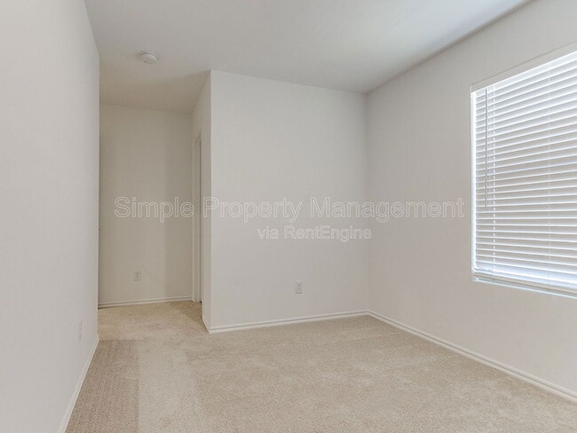 Building Photo - 1824 Wolford Wy