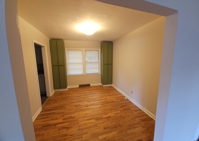 Building Photo - 4438 Harbin St