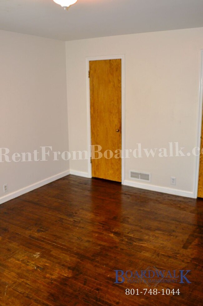 Building Photo - 1247 E 1300 S