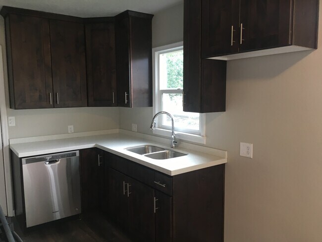 Building Photo - 3597 S 4400 W