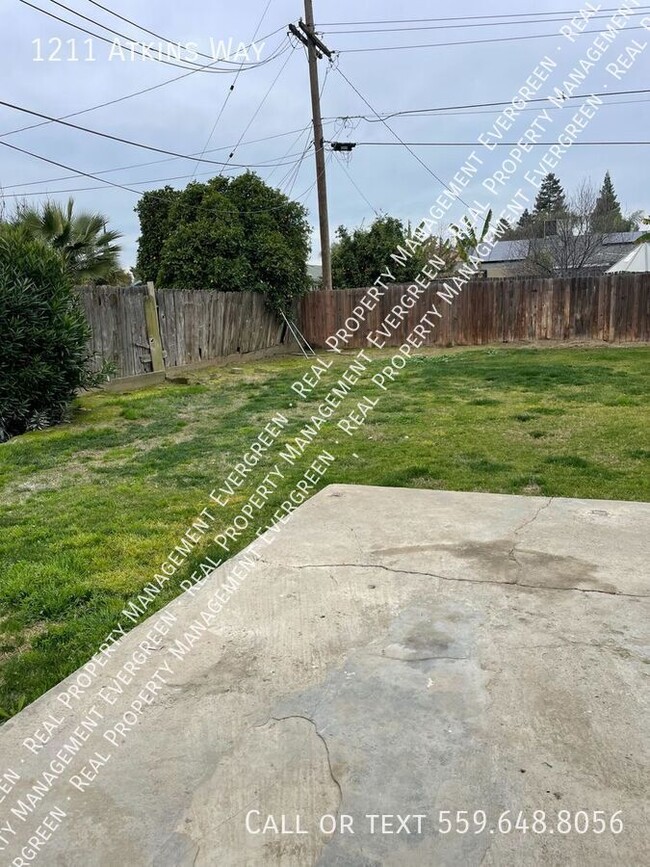 Building Photo - 1211 Atkins Way