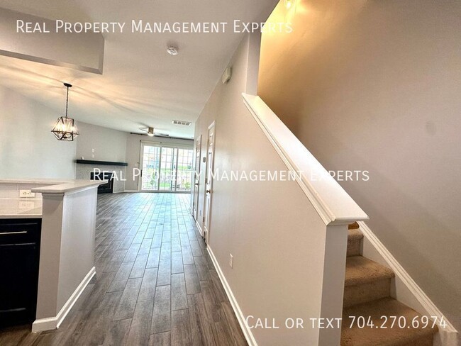 Building Photo - 1318 Anthem Ct