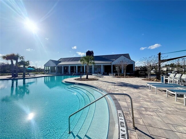 Building Photo - 2731 House Finch Rd