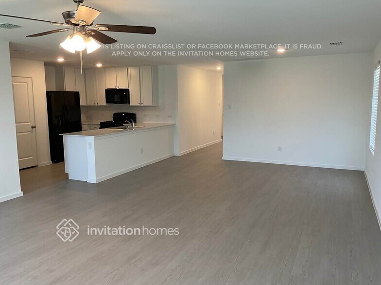 Building Photo - 934 Carrick Dr